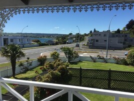 3 Bedroom House | Individually decorated, individually furnished, iron/ironing board