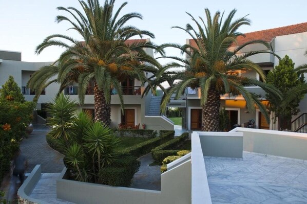 Property grounds - Casa Maria Hotel Apts (Platanias)