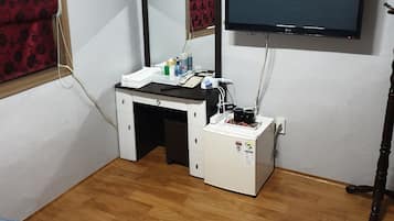Double Room | Free WiFi
