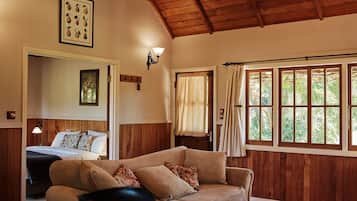 Romantische cottage, hot tub | 1 slaapkamer, luxe beddengoed, geluiddichte muren