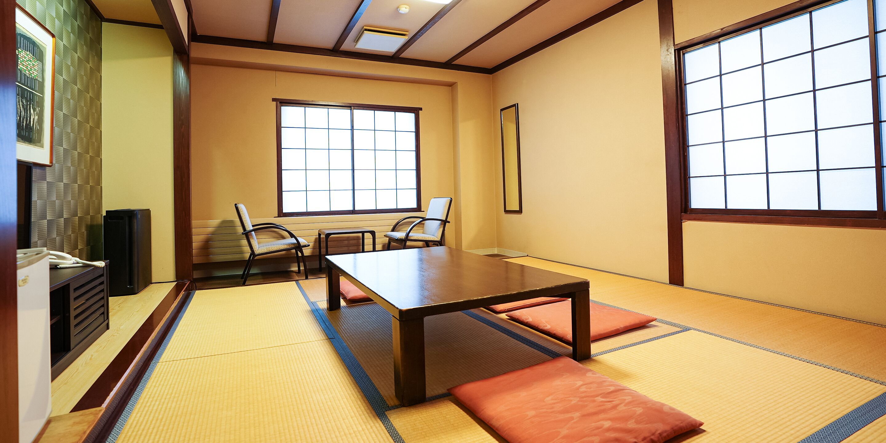 japanese style room | premium bedding, desk, free wifi