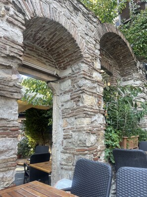 LED TV - Giritligil Hotel (Manisa)