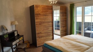 Premium Apartment, 3 Bedrooms, Mountain View
