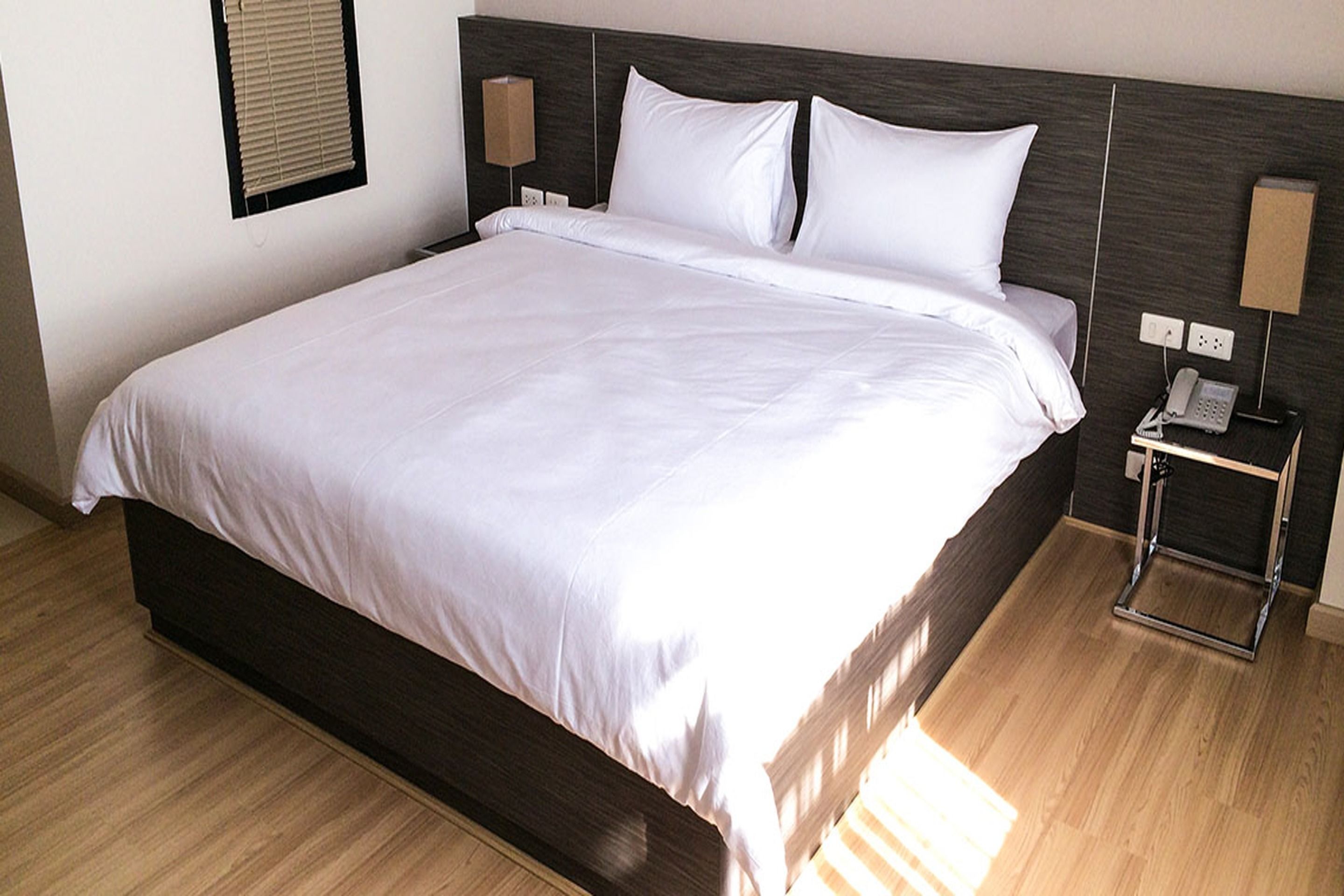 superior room, 1 double bed | minibar, in-room safe, desk, blackout curtains