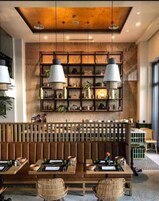 Morgunverður og hádegisverður í boði, alþjóðleg matargerðarlist