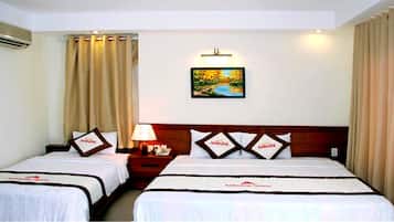 Habitació Deluxe | Minibar, caixa forta a l'habitació, escriptori i cortines opaques