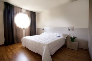 Premium bedding, in-room safe, soundproofing, iron/ironing board