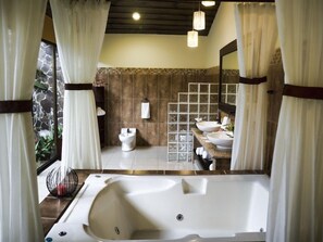 Bathroom - Arenal Springs Resort (La Fortuna)