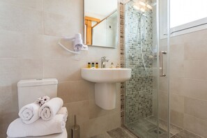 Bathroom - Akti Hotel (Skiathos)