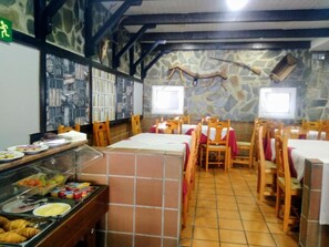 Dining - Montesol (Monachil)