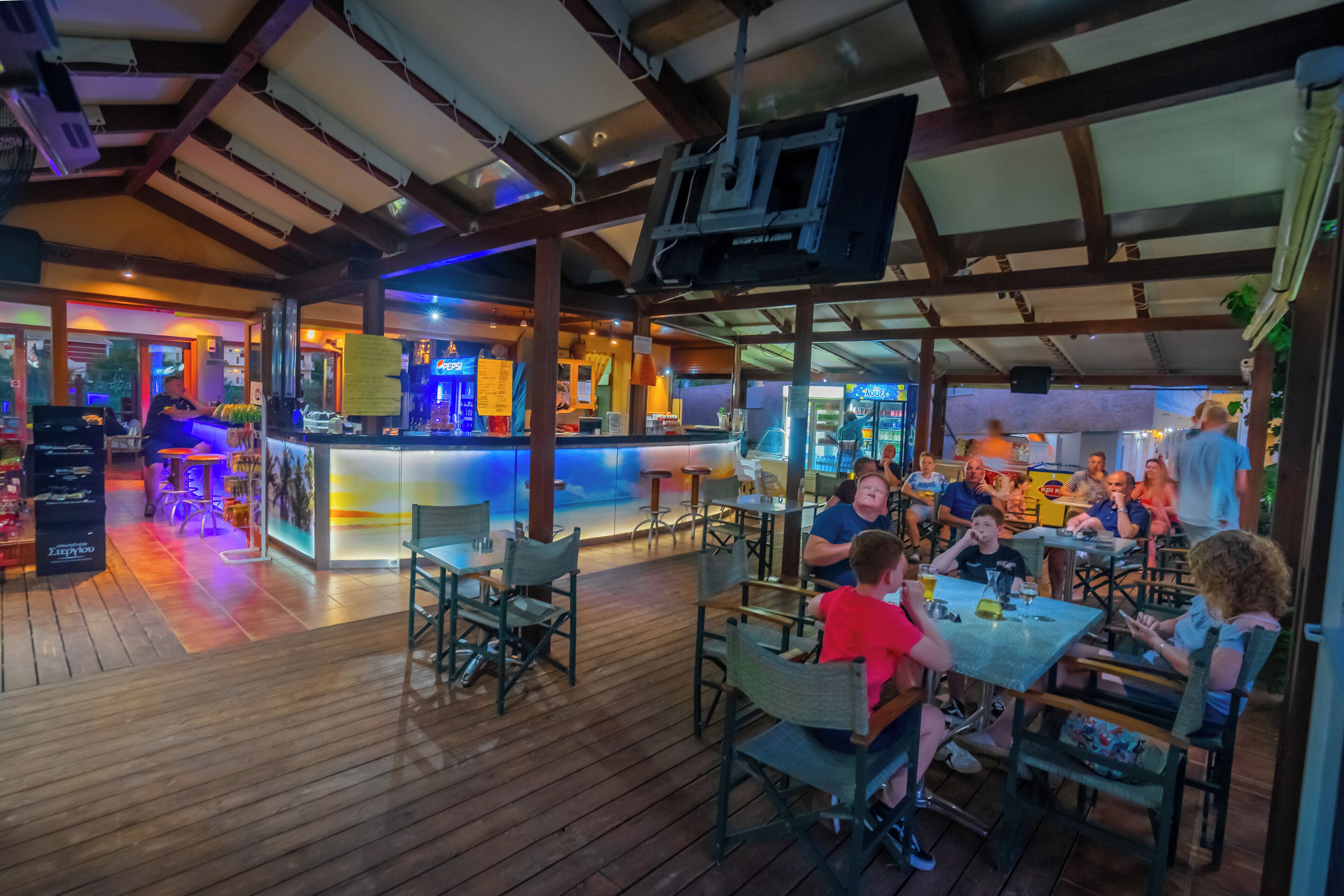 Bar (en la propiedad)