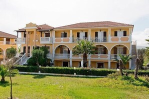 Exterior - Macedonia (Zakynthos)