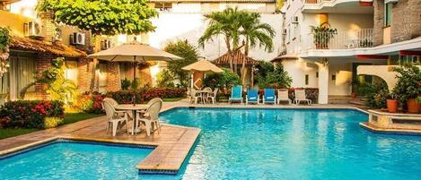 Indendørs pool, udendørs pool