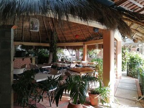 Outdoor dining - Vallarta Sol (Puerto Vallarta)