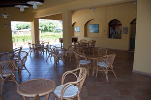 Lunch, dinner served; Italian cuisine, pool views  - La Fattoria sul Mare (Ricadi)