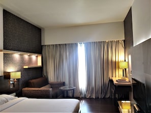 Room - Satkar Residency Hotel (Thane)