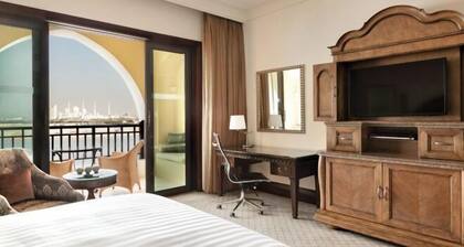 Shangri la Hotel Qaryat Al Beri Abu Dhabi
