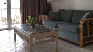 Interior - Hotel On The Cay (Christiansted)
