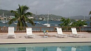 Outdoor pool - Hotel On The Cay (Christiansted)