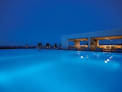 Thalatta Seaside Hotel