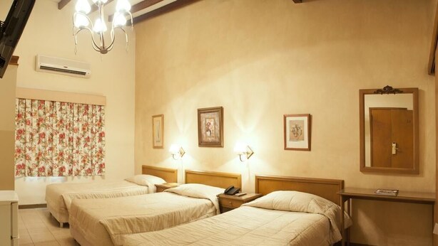 Room - Bristol Hotel (Asunción)
