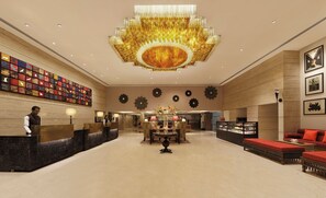 Lobby - Grand Mercure Vadodara Surya Palace (Vadodara)