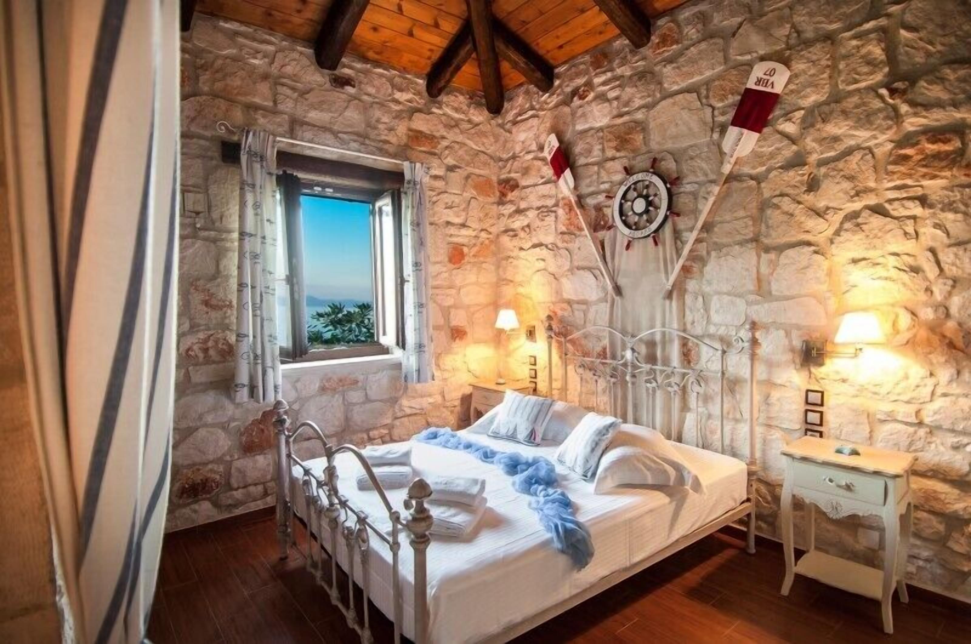 Villa | 1 bedroom, in-room safe, soundproofing, iron/ironing board