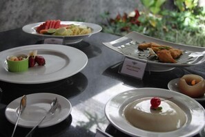 Unclassified image, 5 of 44, button - Grand Barong Resort (Bali)