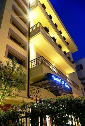 Exterior detail - Sar Otel Boutique Hotel (Tirana)