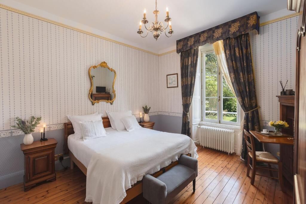 Superior Room, 1 Queen Bed | In-room safe, blackout curtains, soundproofing, free WiFi