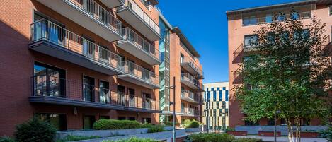 Apartment, 1 Bedroom ( 4 ) | Front of property