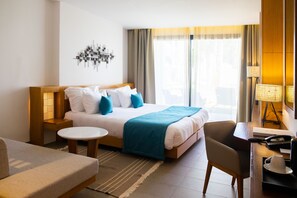 Minibar, in-room safe, desk, blackout curtains