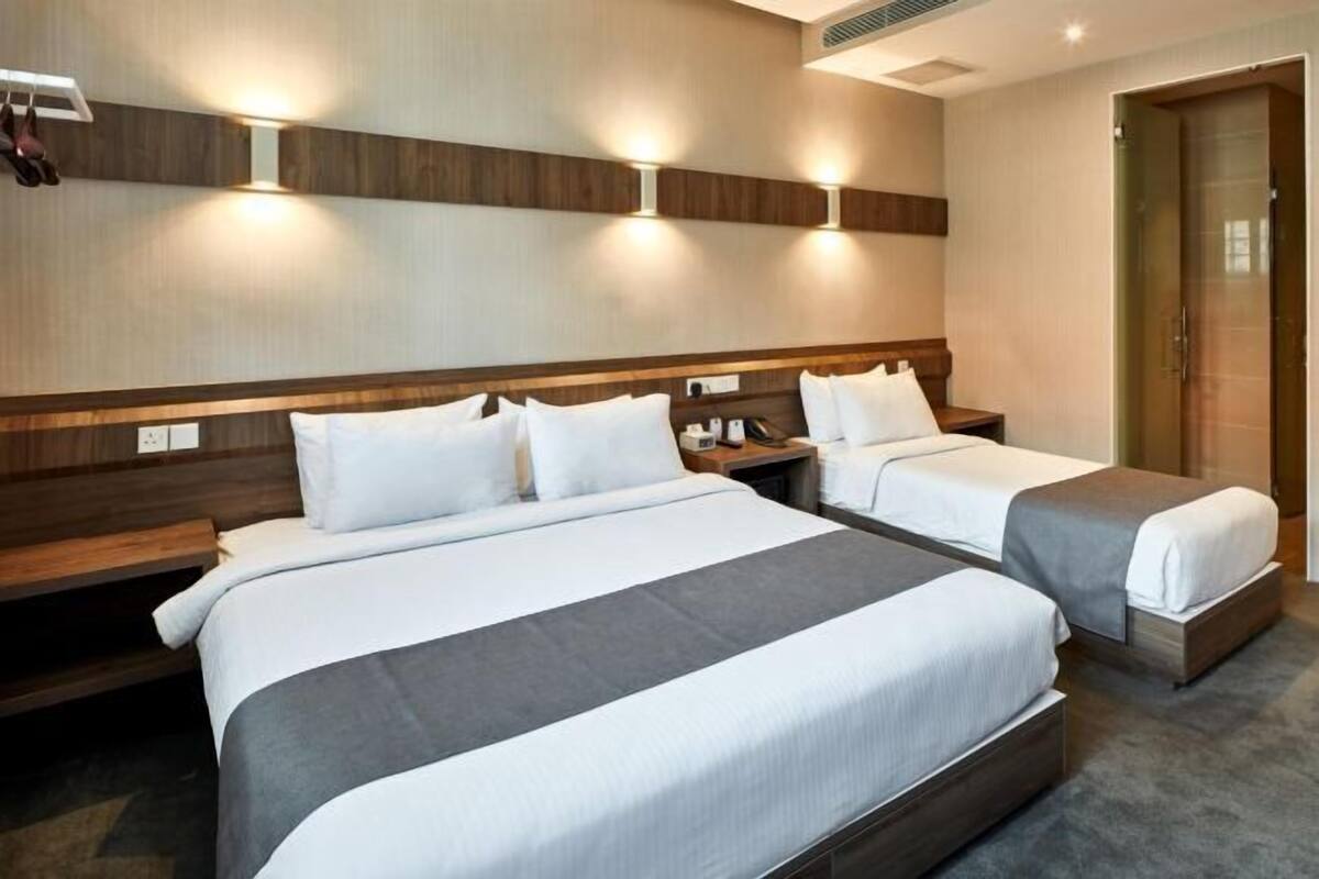 Premium bedding, minibar, in-room safe, desk
