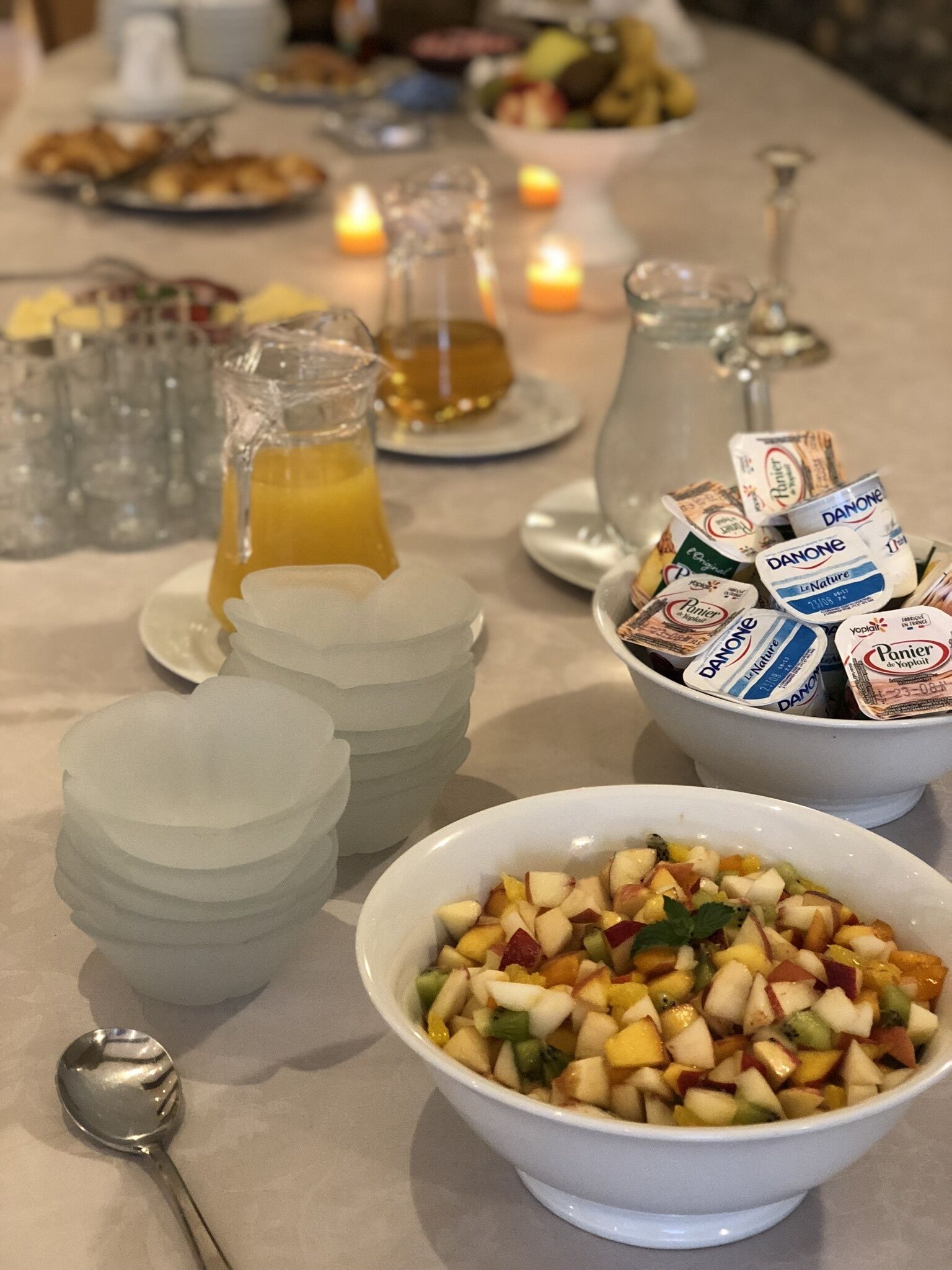 daily continental breakfast (eur 13 per person)
