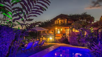 Fachada da propriedade