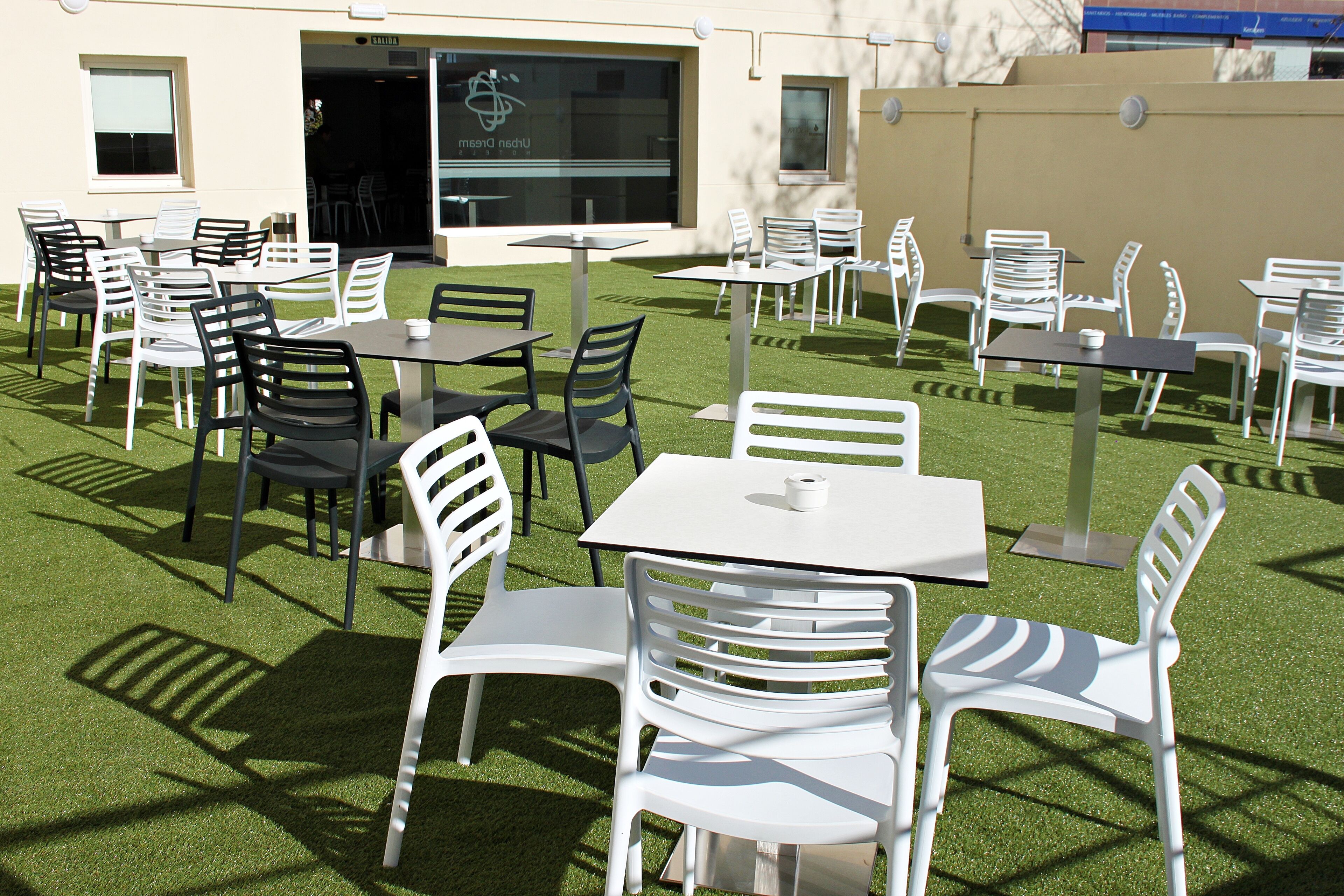 Photo - Checkin Urban Nevada