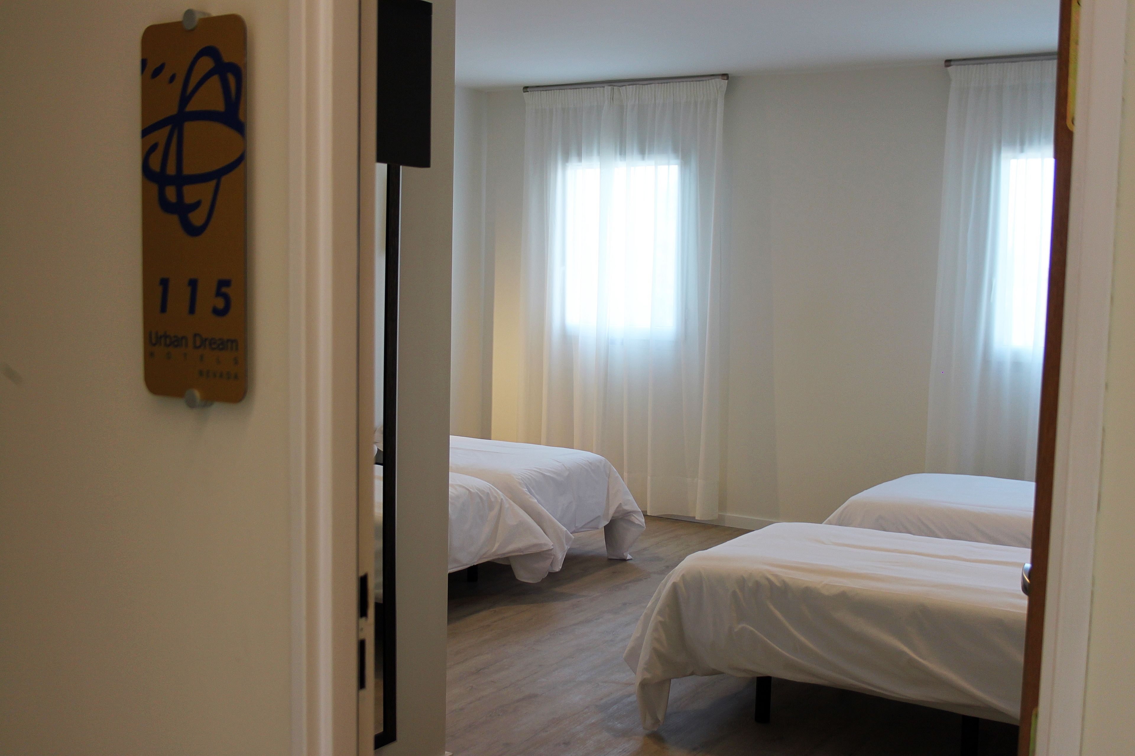 Photo - Checkin Urban Nevada