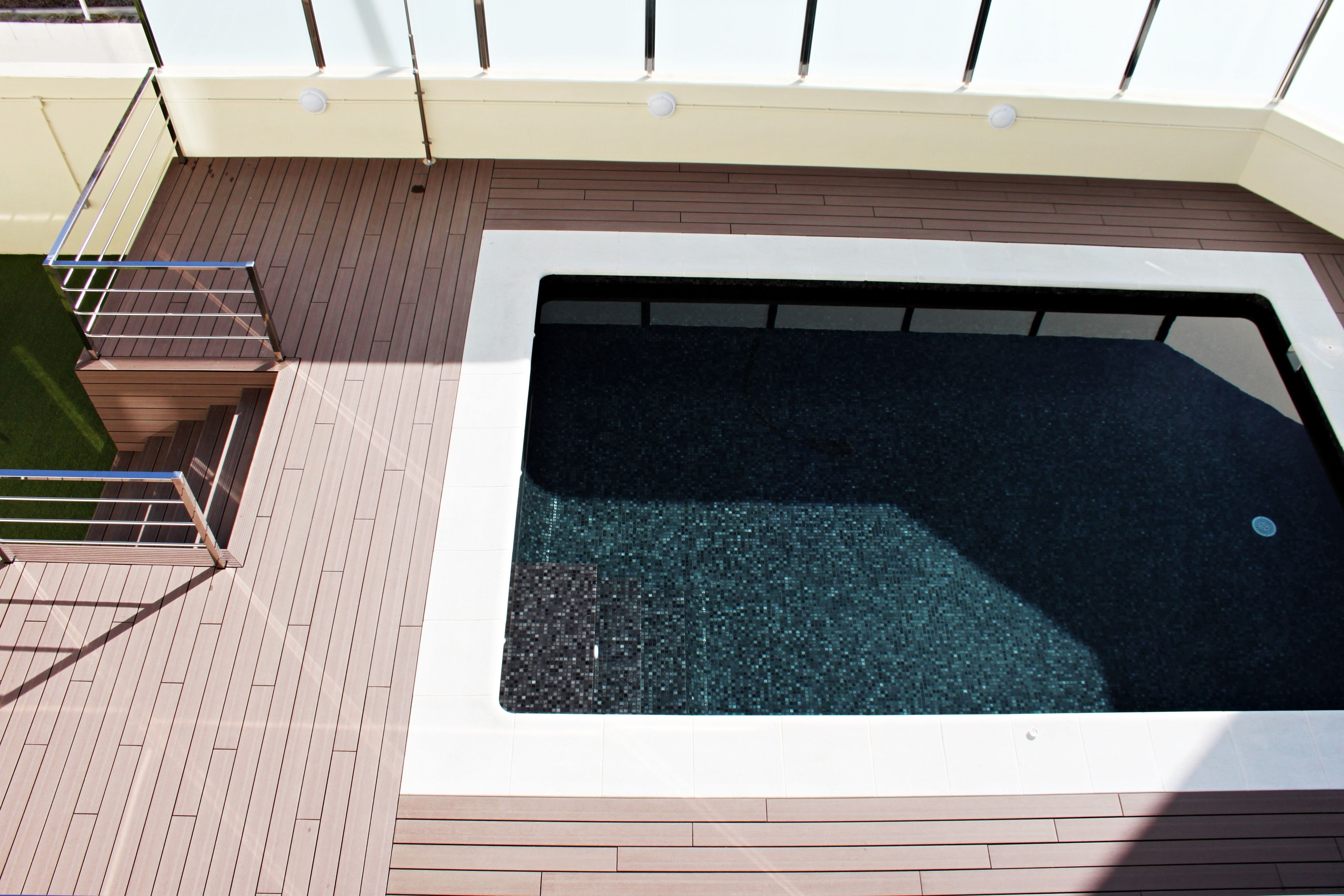 Photo - Checkin Urban Nevada