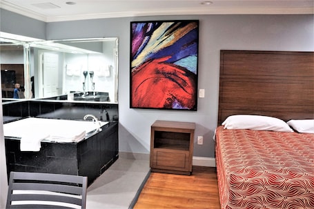 Standard Room, 1 King Bed, Jetted Tub. Palace Inn - Antoine