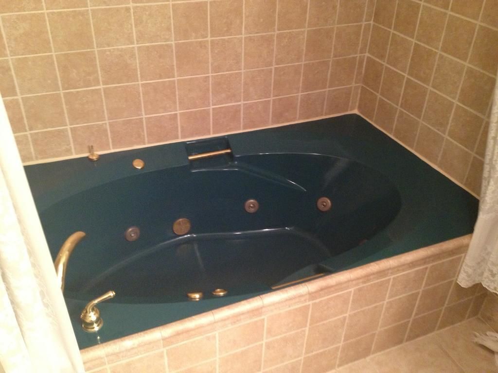 jetted bathtub
