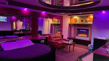 Deluxe Room, 1 King Bed, Non Smoking