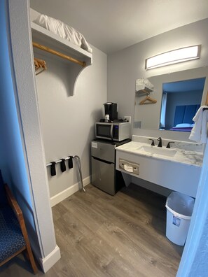 Room, 2 Queen Beds | Bathroom