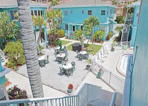 Property grounds - The Coral Resort (Clearwater Beach)