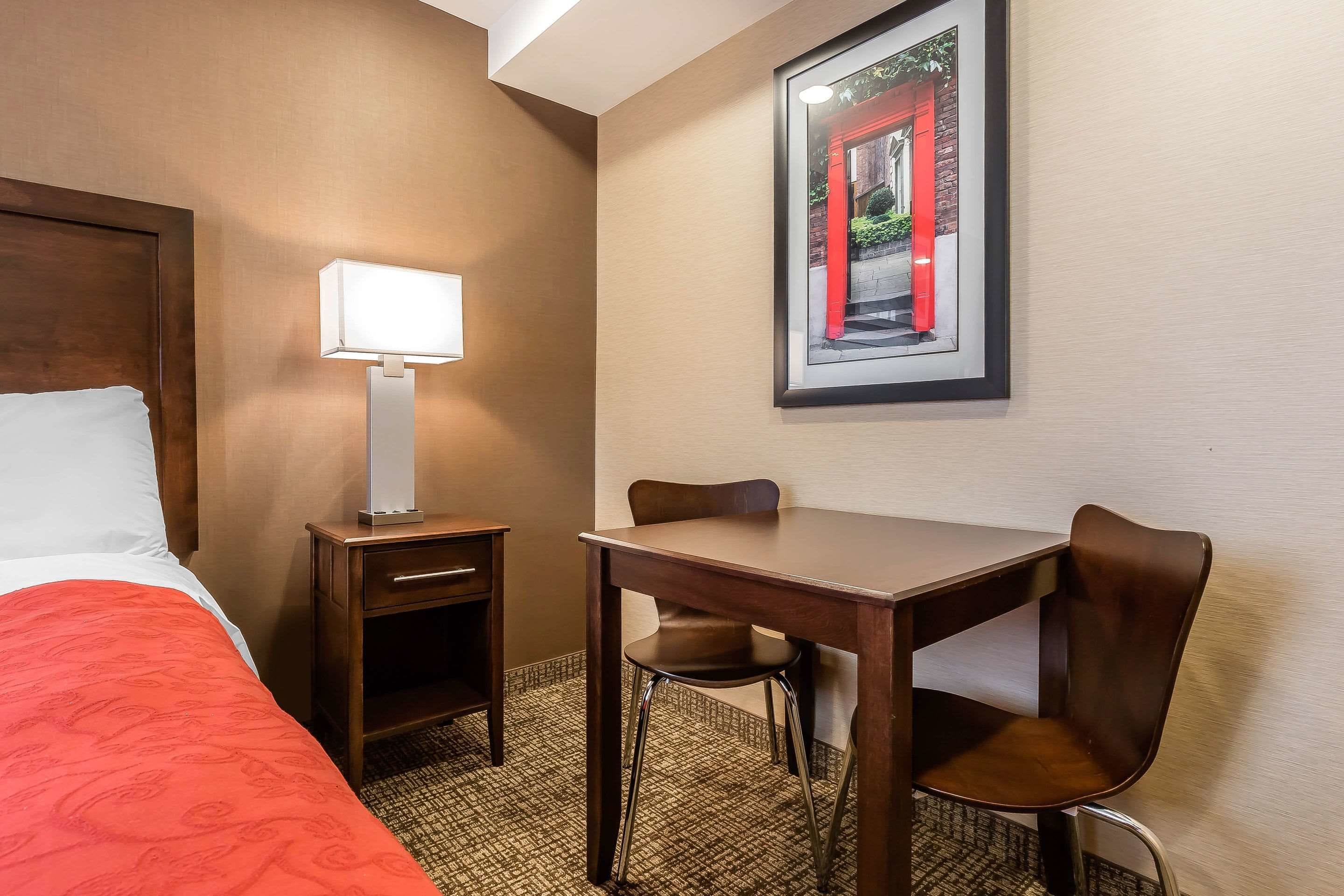 Photo - Rodeway Inn Chicago - Evanston