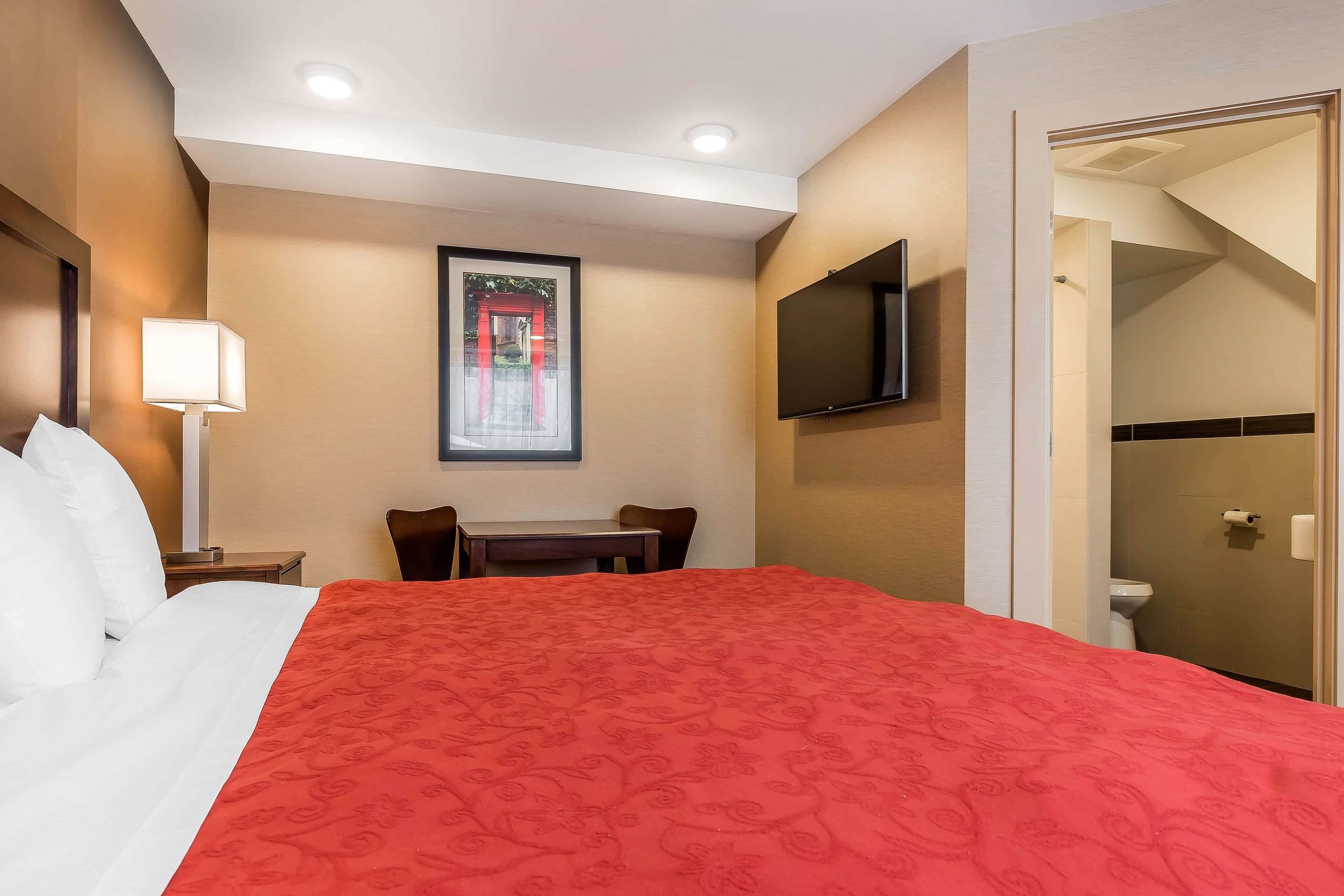 Photo - Rodeway Inn Chicago - Evanston