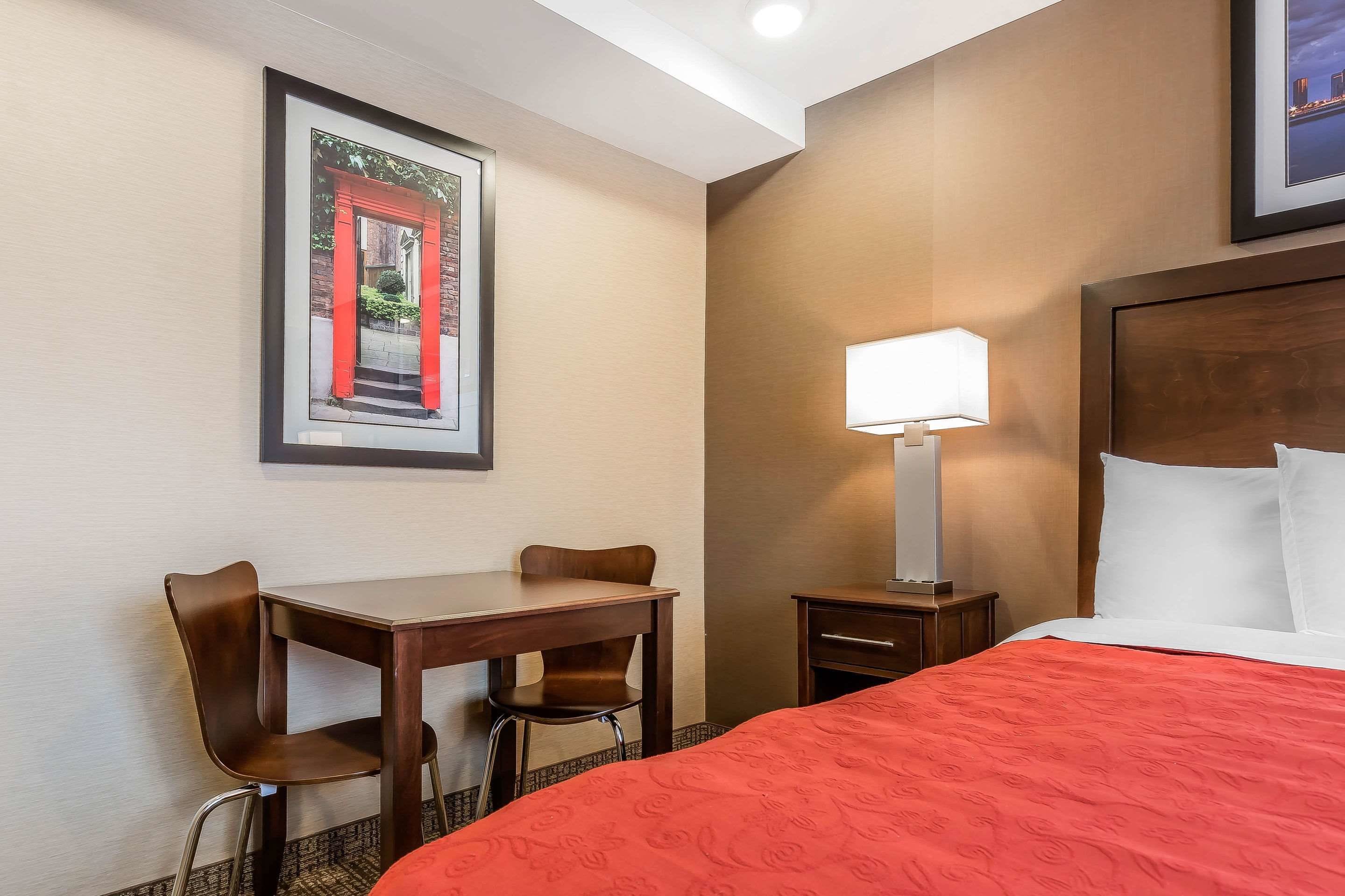 Photo - Rodeway Inn Chicago - Evanston