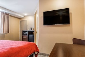 Chambre Standard, 1 grand lit, non-fumeurs | Bureau, Wi-Fi gratuit, draps fournis, réveils
