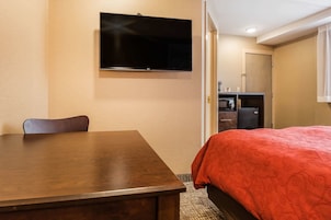 Desk, free WiFi, bed sheets, alarm clocks