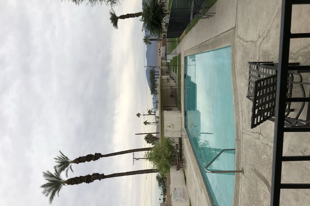 Western Sands Motel