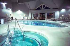 室内游泳池